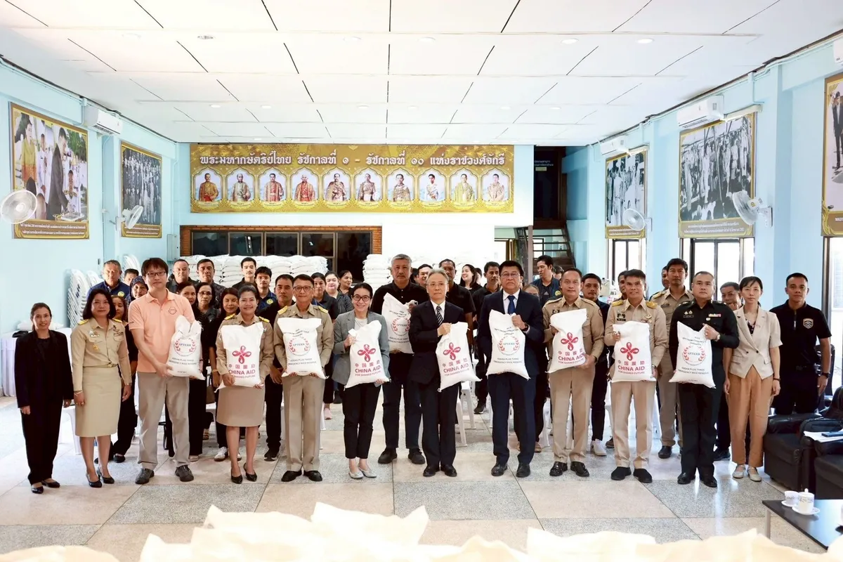 P.R. CHINA’S 50-MT RICE HANDED OVER TO SUPPORT THE RECOVERY OF FLOOD-AFFECTED COMMUNITIES IN SONGKHLA, THAILAND